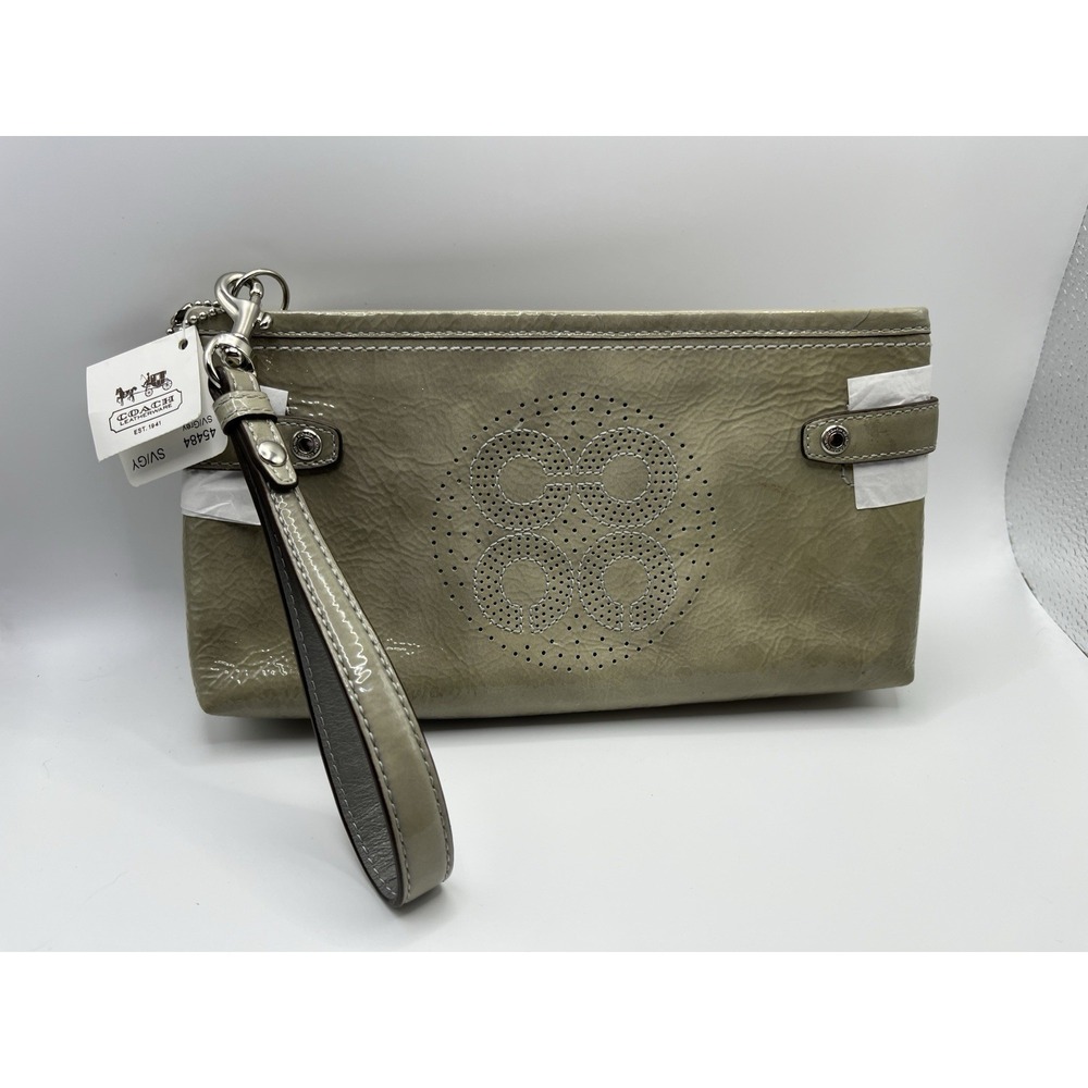Coach Wristlet Clutch Bag Silver Gray Patent Leather Logo Style 45484 SV/GY NWT